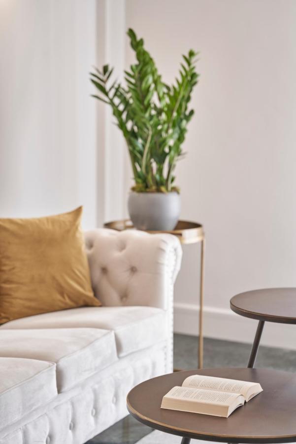 Chic N Bright 3Bd Apt With Hilton View Athene Buitenkant foto